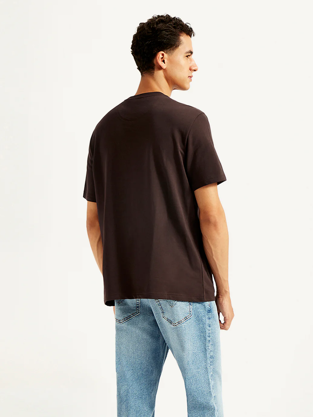 Men's Solid Crew Neck T-shirt - Image 4