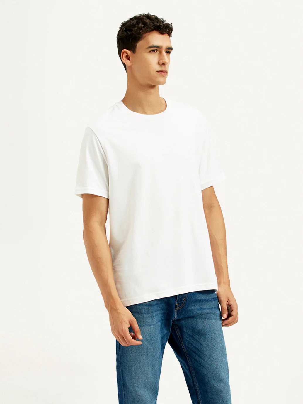 Men's Solid Crew Neck T-shirt - Image 4