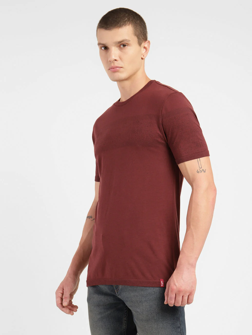 Men's Solid Crew Neck T-shirt Maroon - Image 4