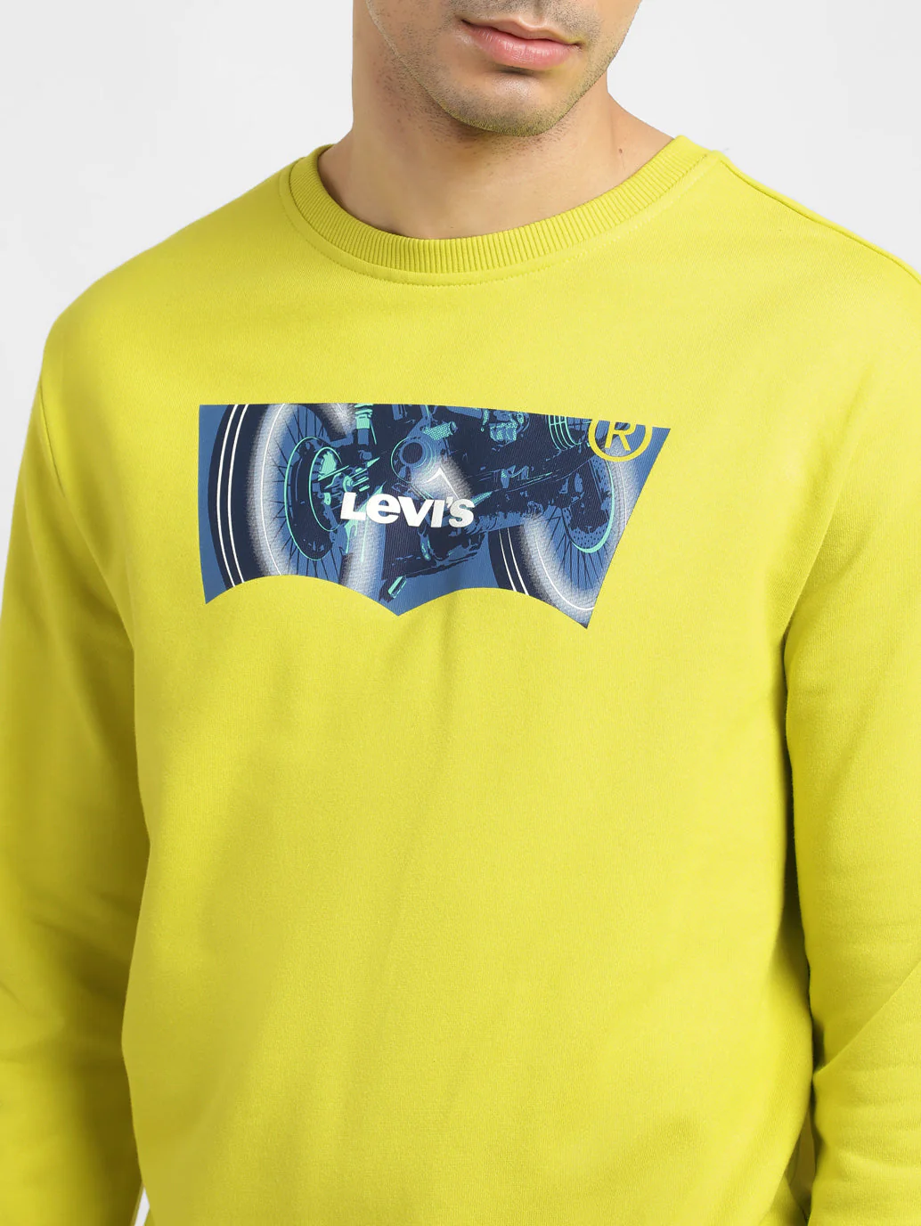 Men's Solid Green Crew Neck Sweatshirt - Image 5
