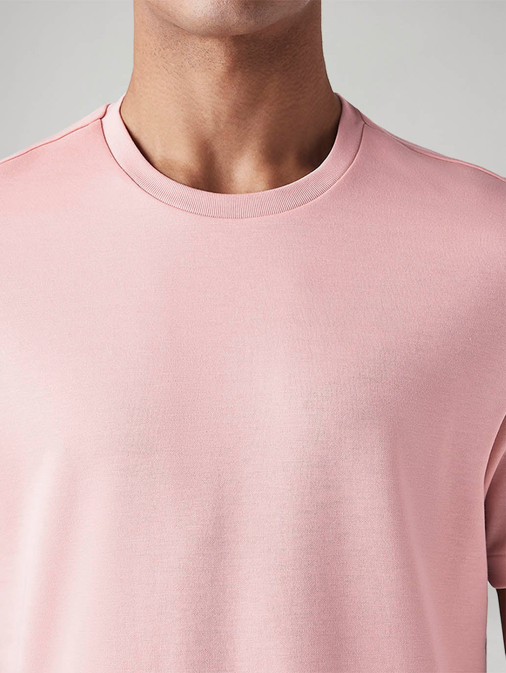 Men's Solid Regular Fit Interlock T-Shirt - Image 4