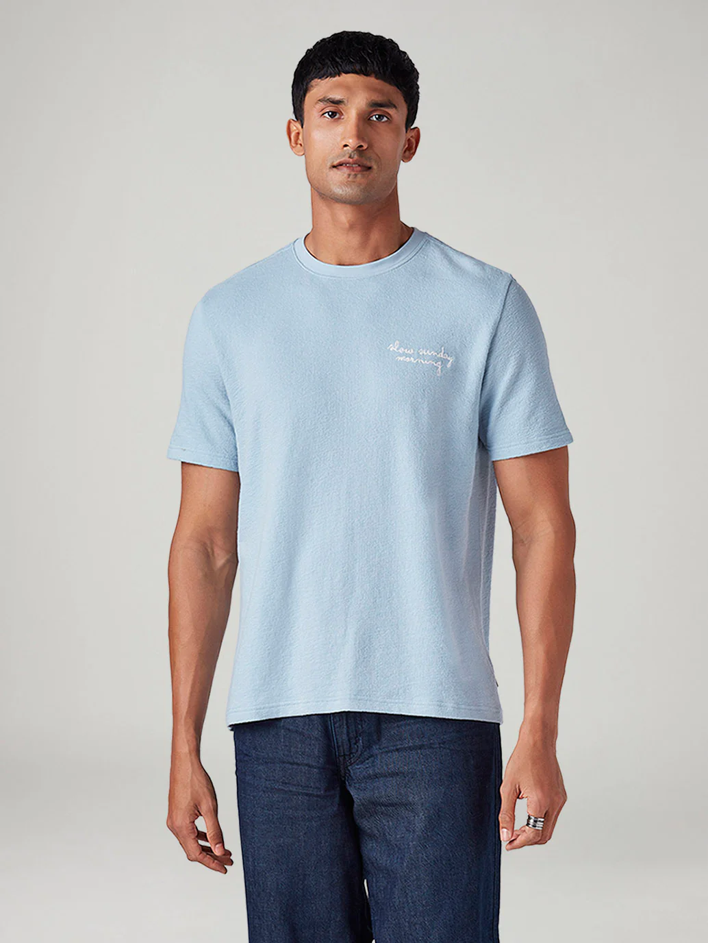 Men's Solid Regular Fit Textured T-Shirt - Image 2