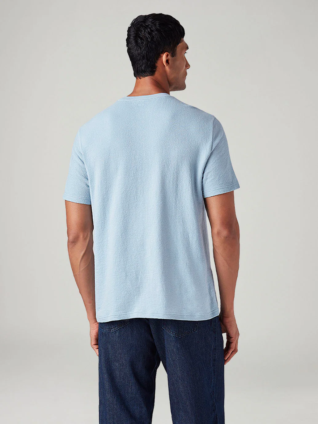 Men's Solid Regular Fit Textured T-Shirt - Image 3