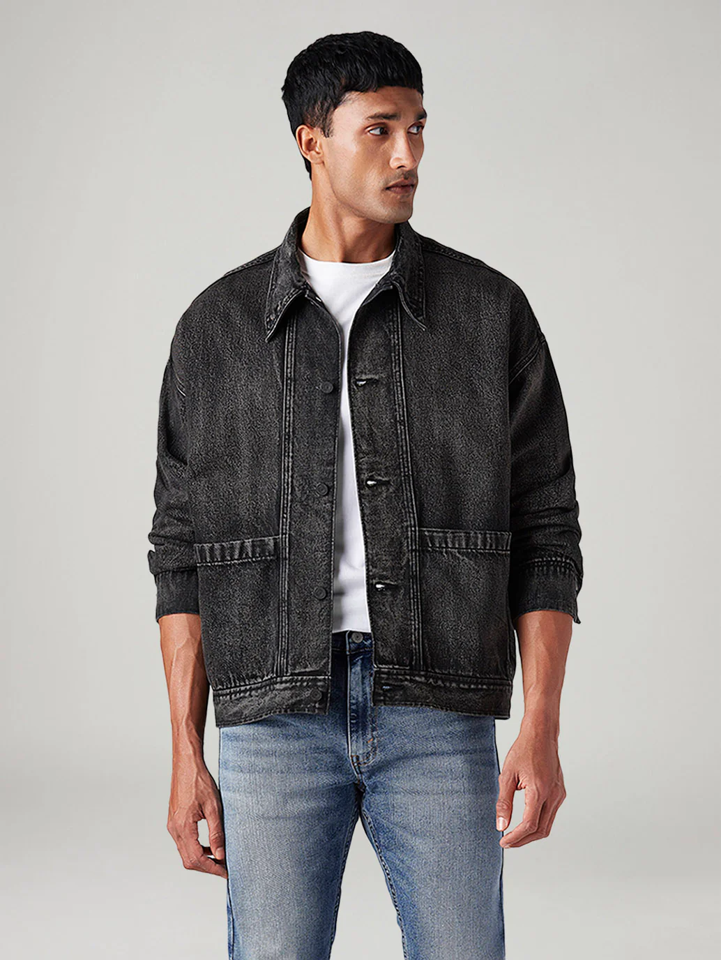 Men's Solid Relaxed Fit Denim Jacket - Image 2