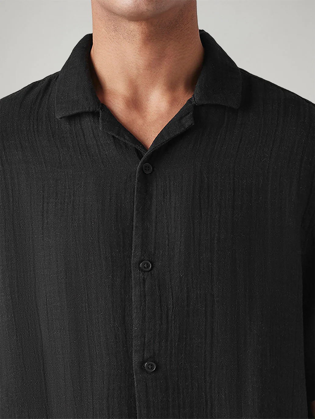 Men's Solid Relaxed Fit Resort Collar Shirt - Image 5