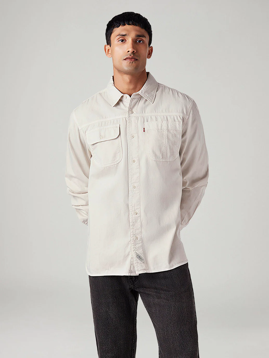 Men's Solid Relaxed Fit Shirt - Image 2