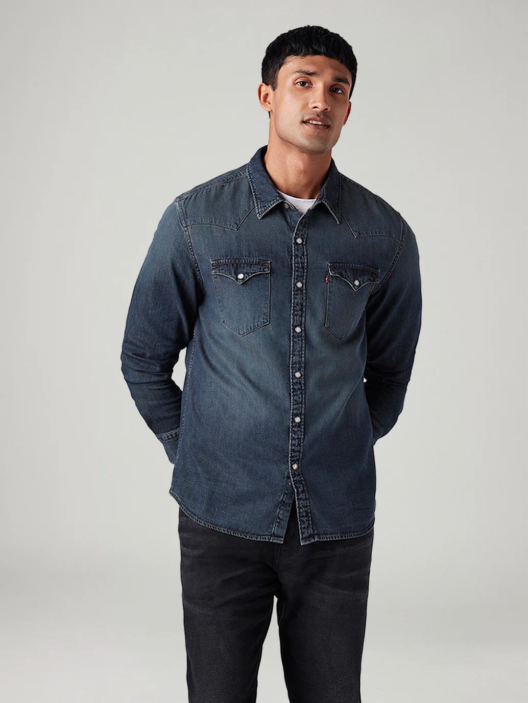Men's Solid Slim Fit Denim Shirt - Image 2