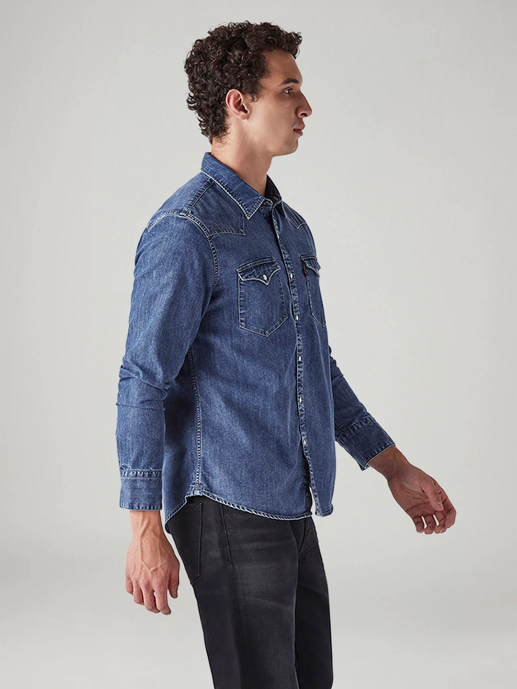 Men's Solid Slim Fit Denim Shirt - Image 5