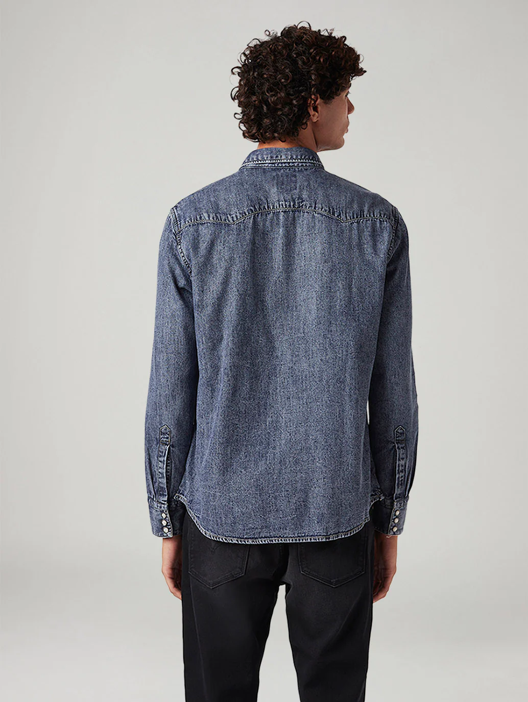 Men's Solid Slim Fit Denim Shirt - Image 3