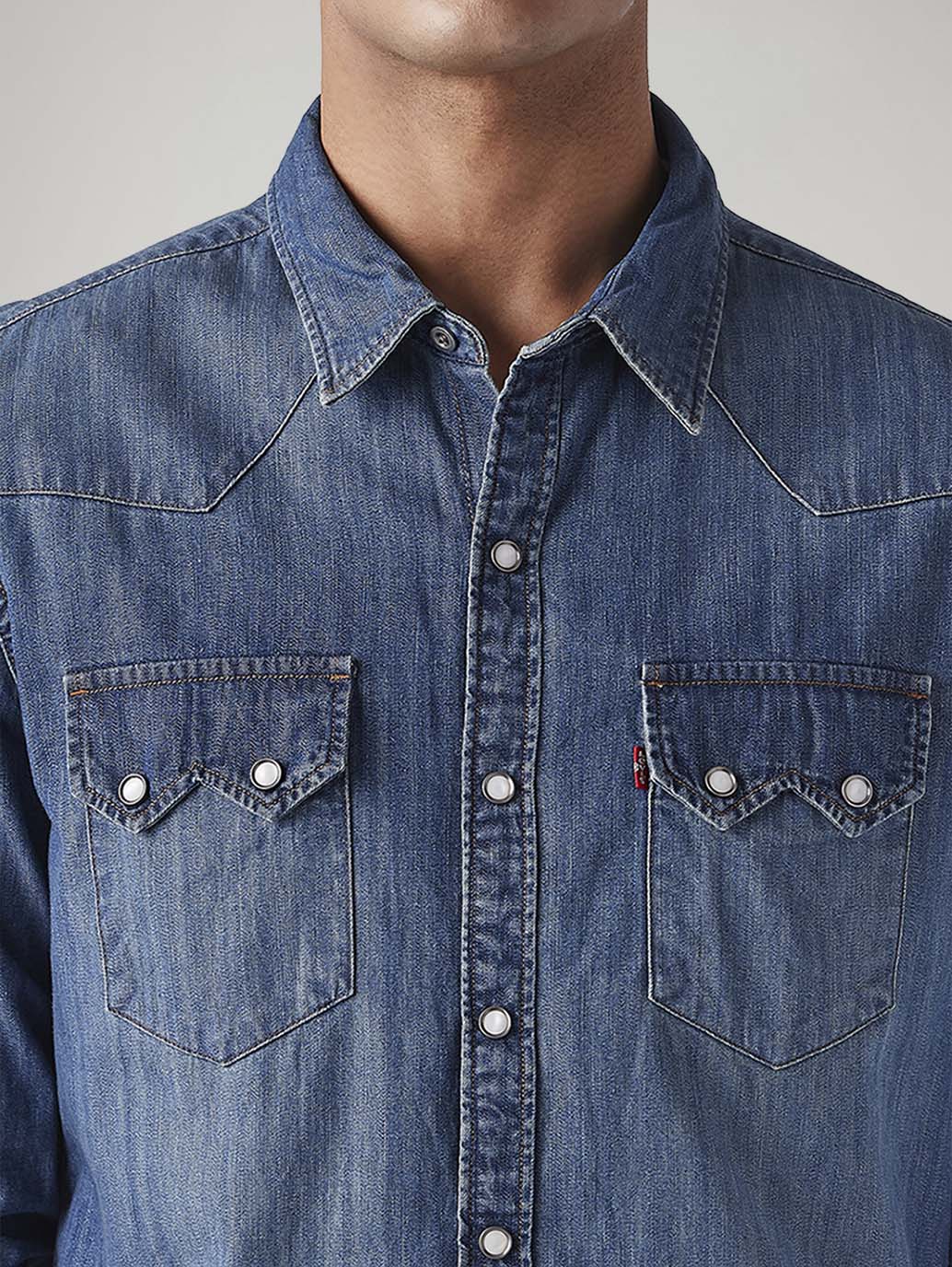 Men's Solid Slim Fit Denim Shirt - Image 4