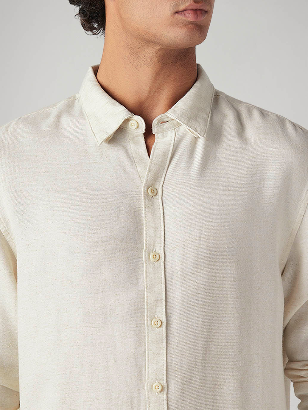 Men's Solid Slim Fit Linen Shirt - Image 4