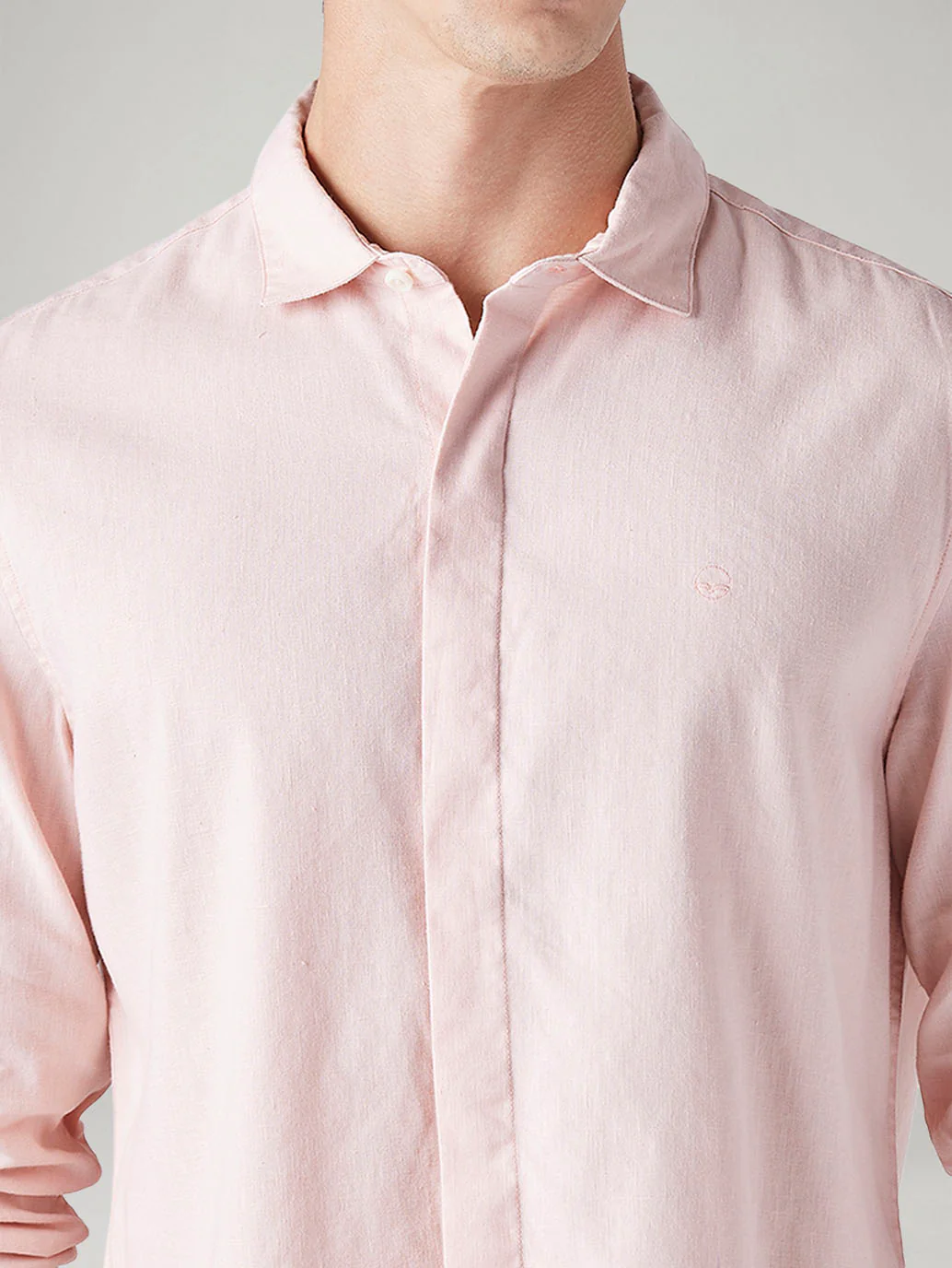 Men's Solid Slim Fit Linen Shirt - Image 4