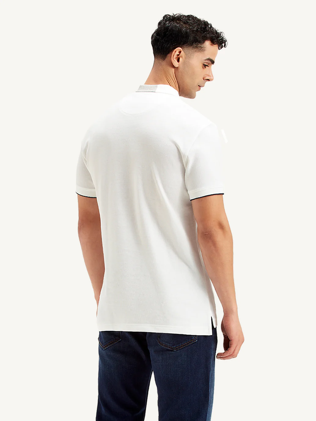 Men's Solid Slim Fit Polo T-shirt - Image 4
