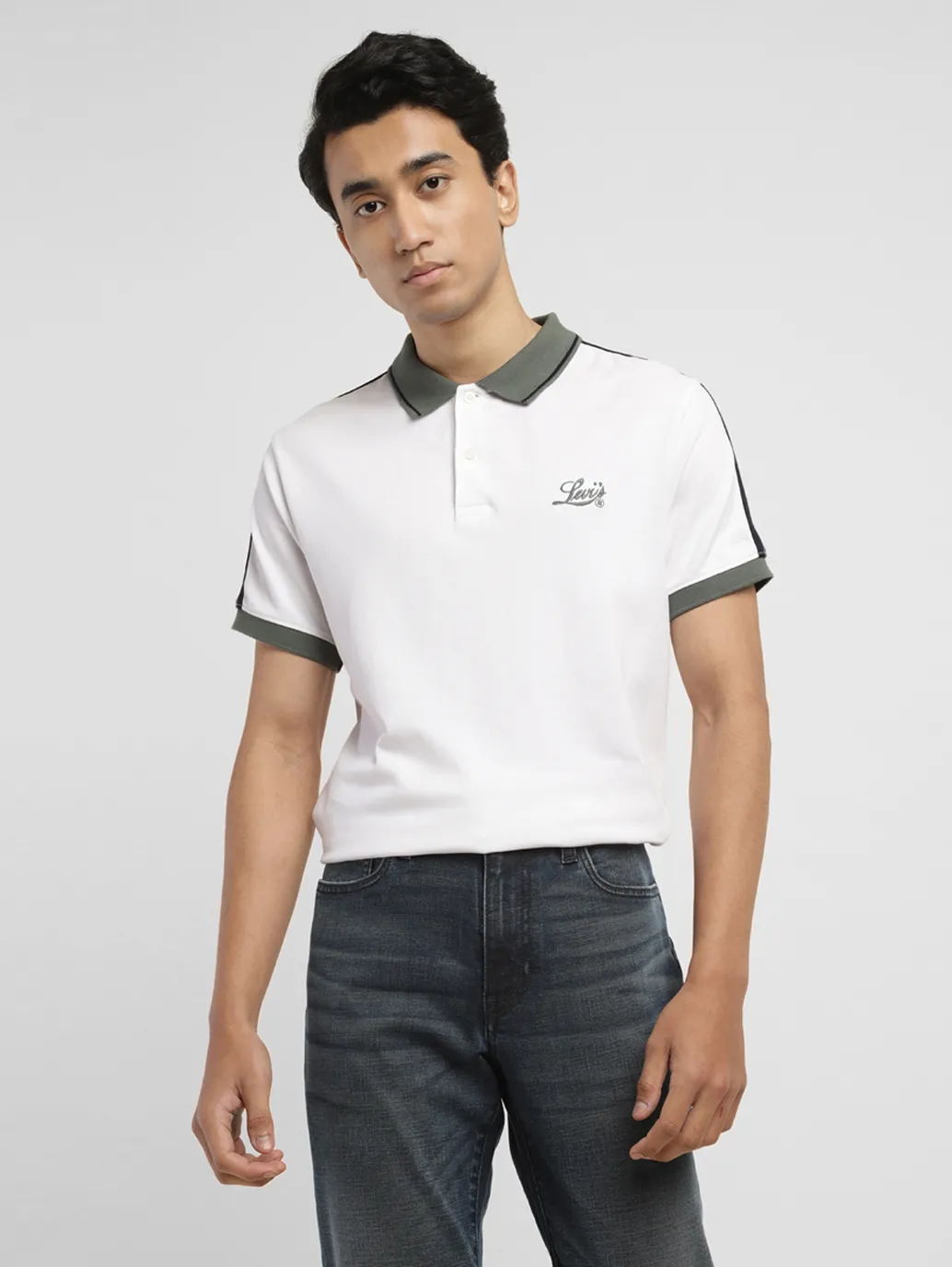 Men's Solid Slim Fit Polo T-shirt - Image 6