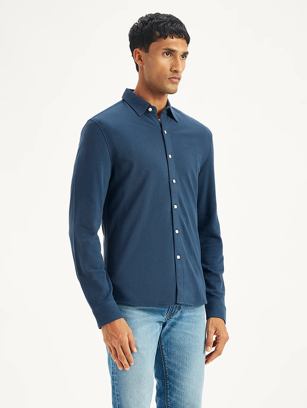 Men's Solid Slim Fit Shirt - Image 5