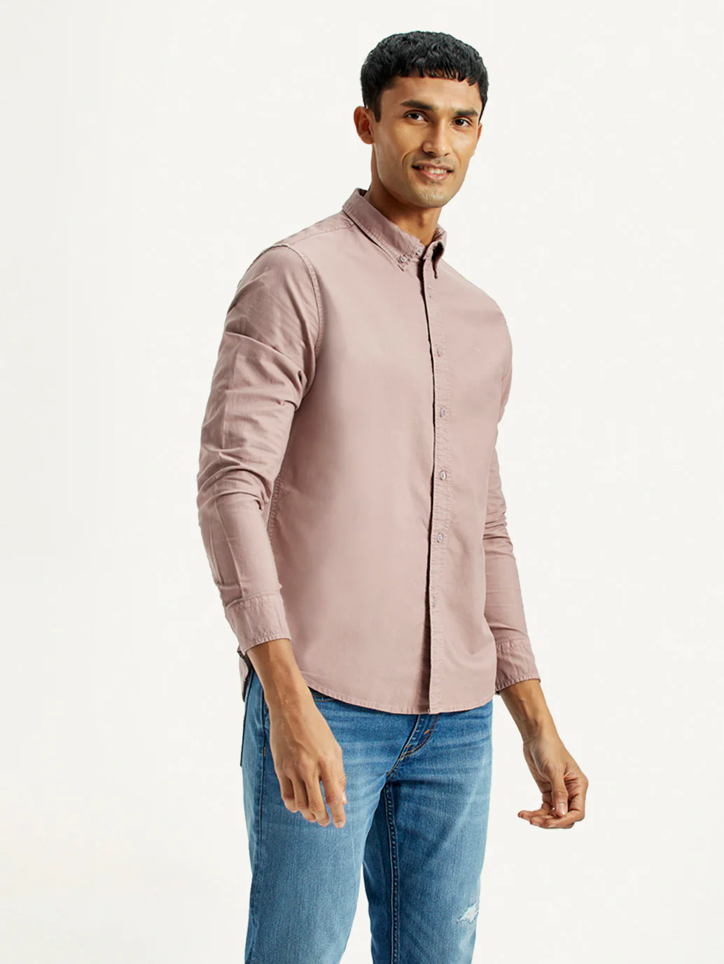 Men's Solid Overdyed Slim Fit Oxford Shirt - Image 4
