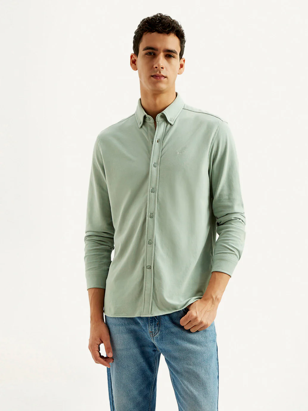 Men's Solid Slim Fit Knit Shirt