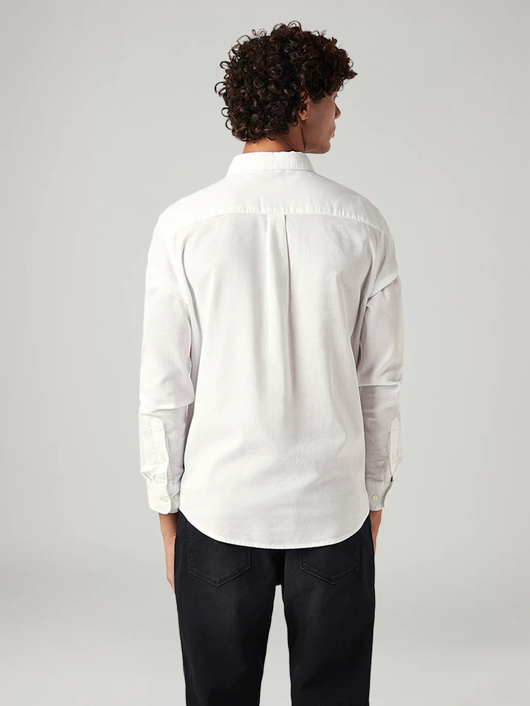 Men's Solid Slim Fit Oxford Shirt - Image 3