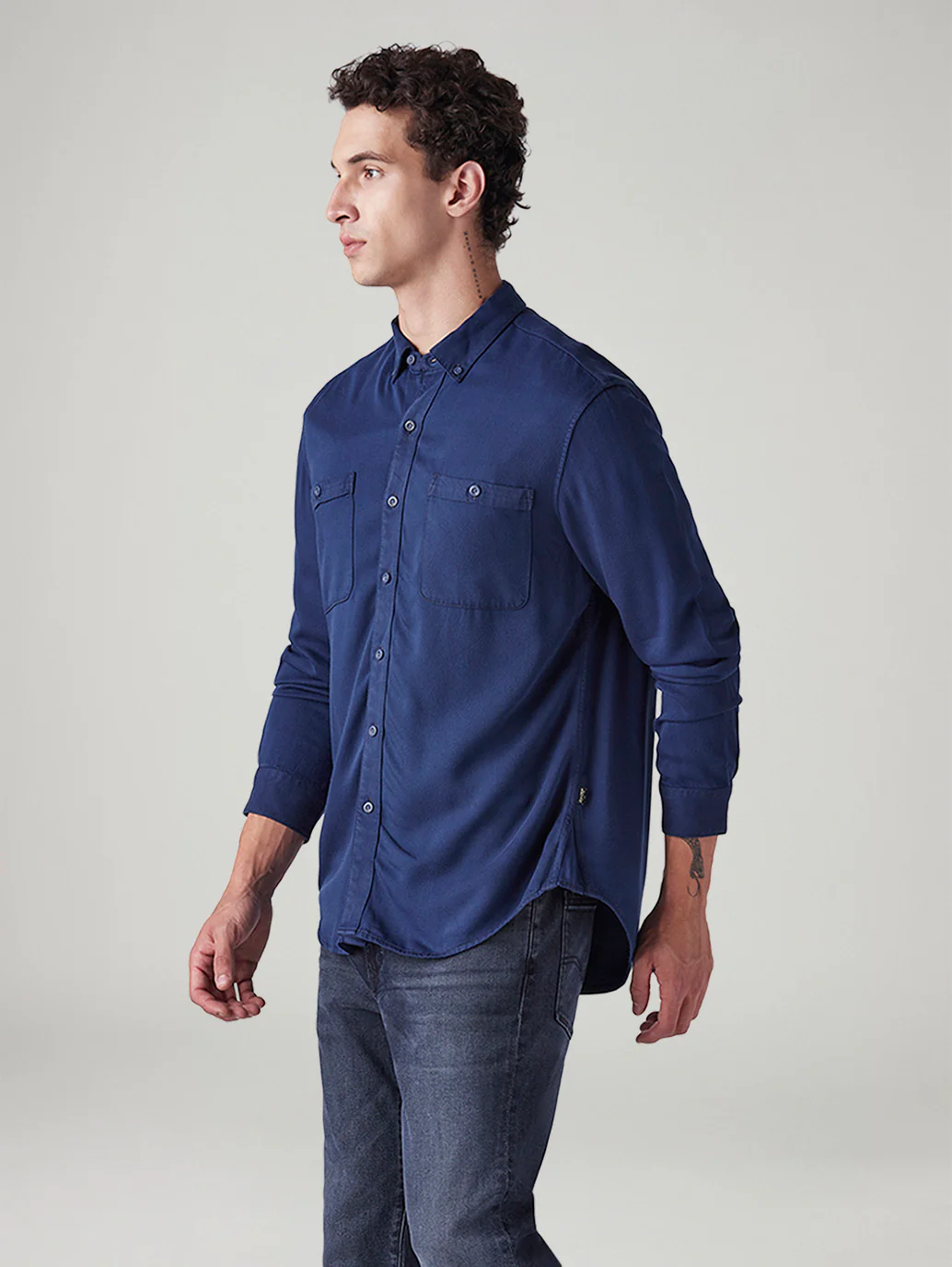 Men's Solid Slim Fit Shirt - Image 5