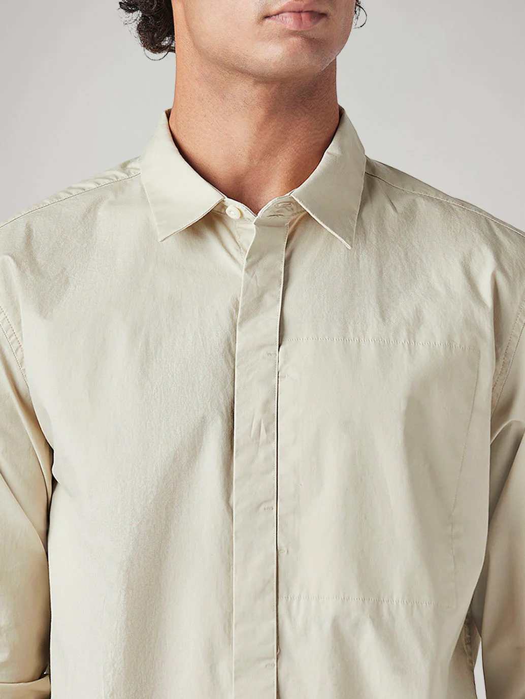 Men's Solid Slim Fit Shirt - Image 4