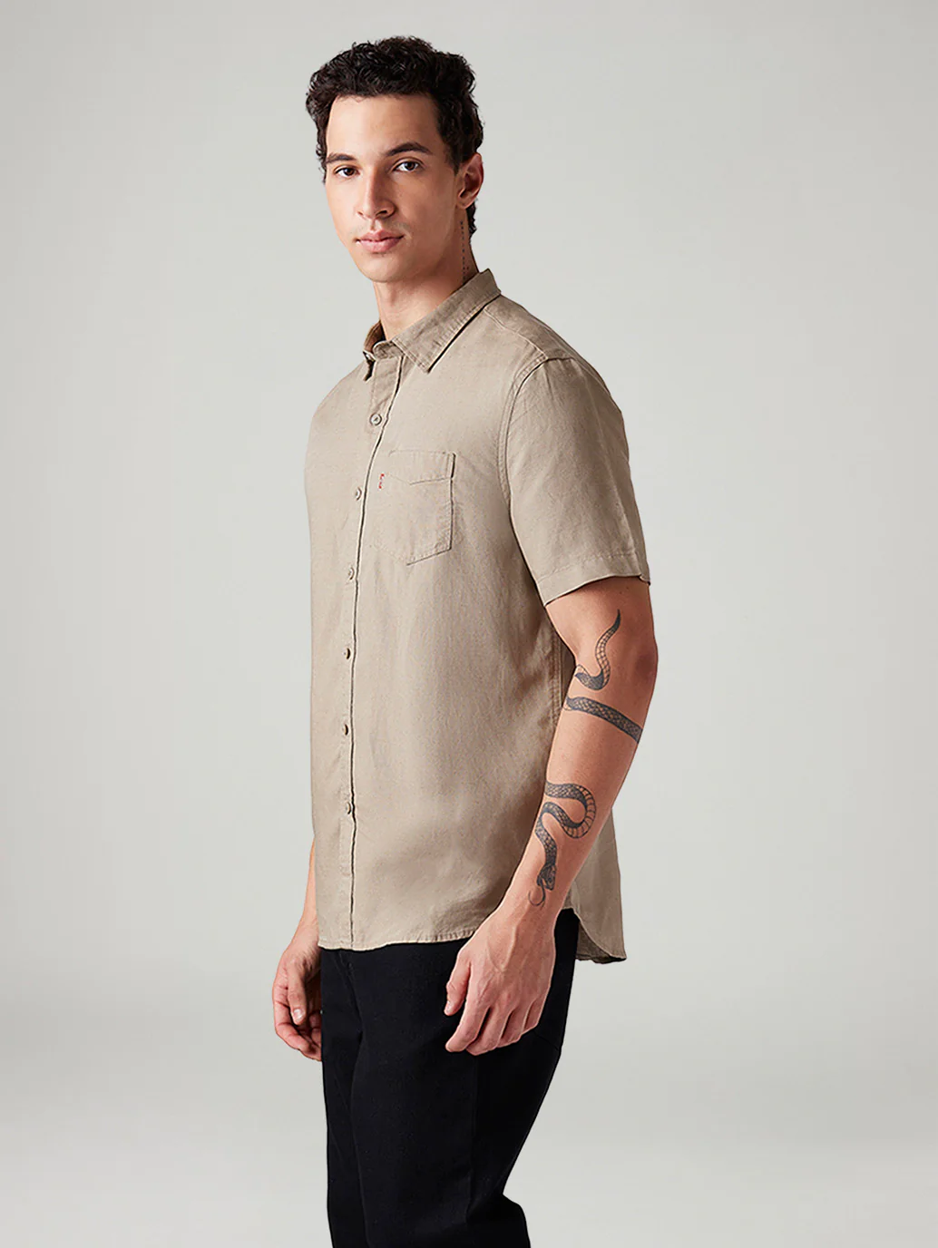 Men's Solid Slim Fit Shirt - Image 5