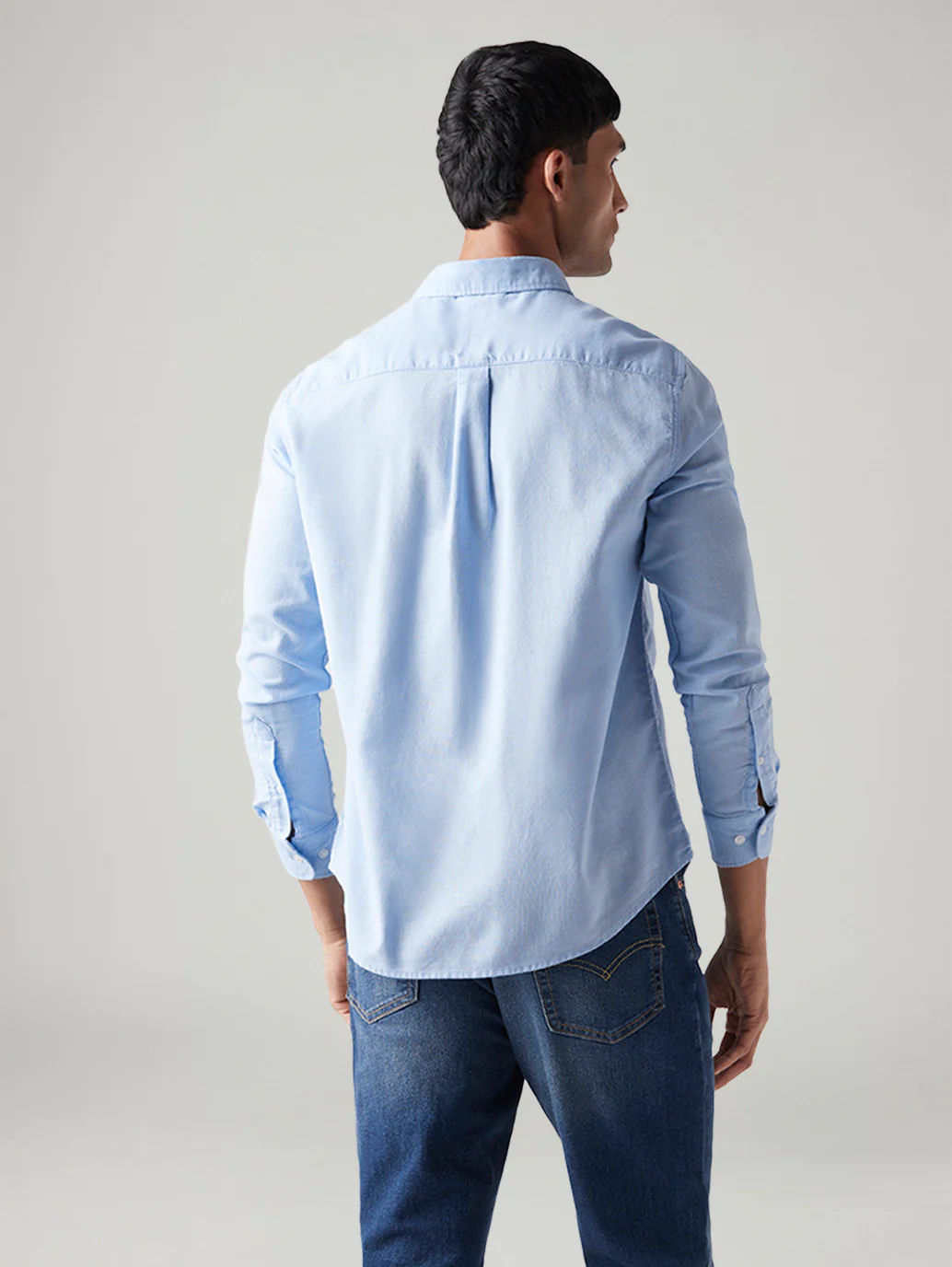 Men's Solid Slim Fit Oxford Shirt - Image 3