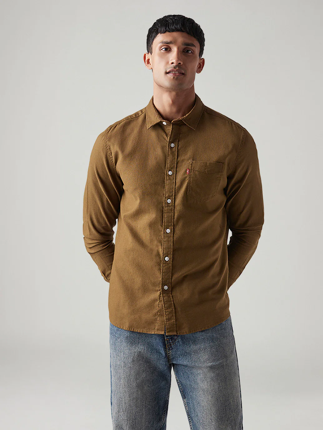 Men's Solid Slim Fit Oxford Shirt - Image 2