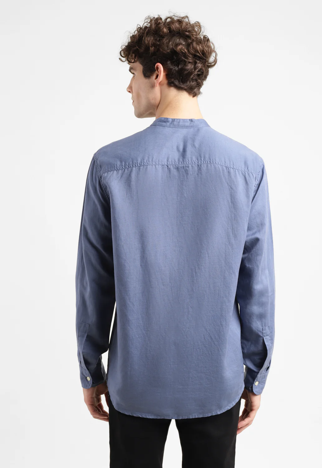 Men's Solid Slim Fit Linen Shirt - Image 3