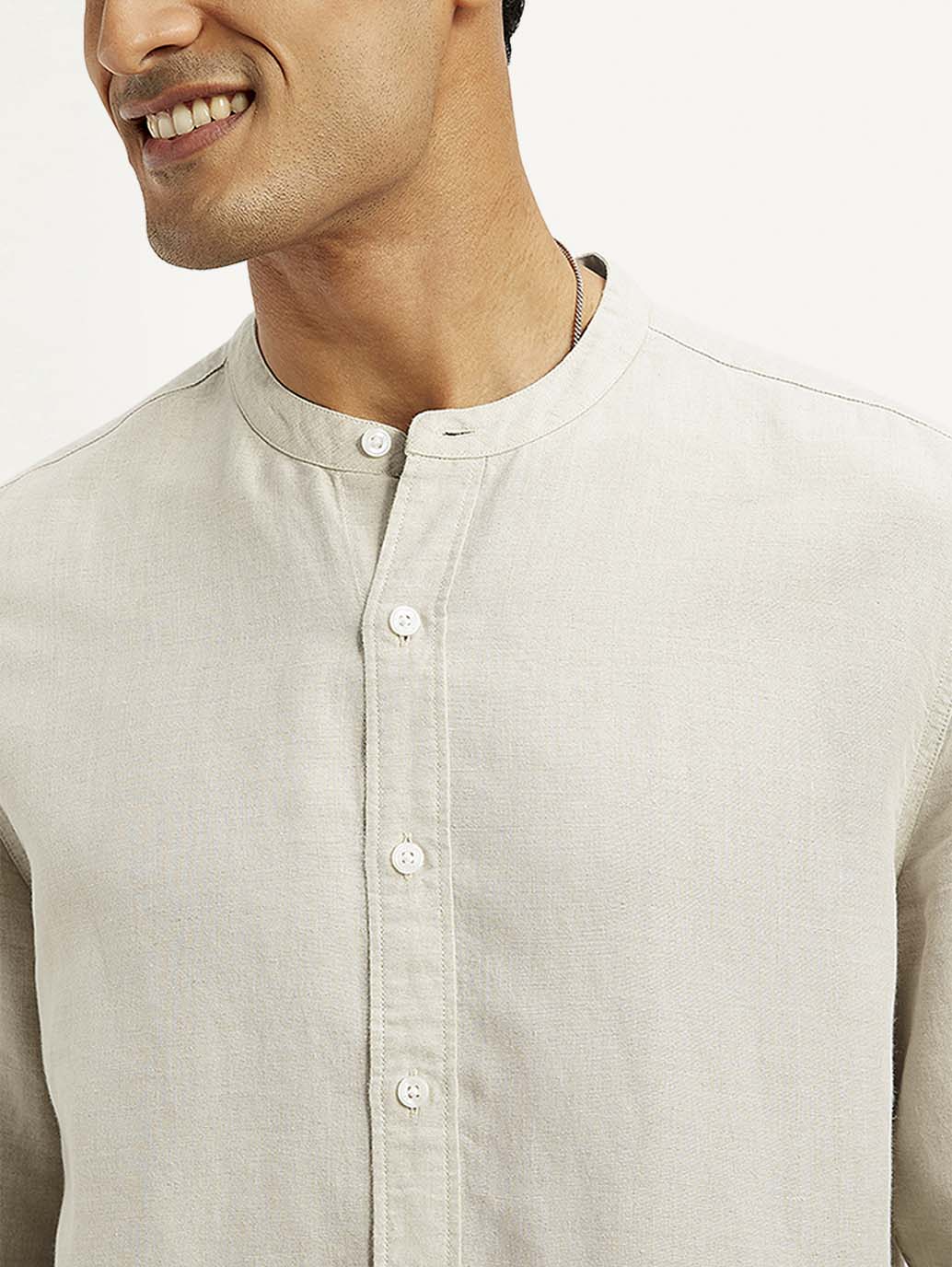 Men's Solid Slim Fit Linen Shirt - Image 4