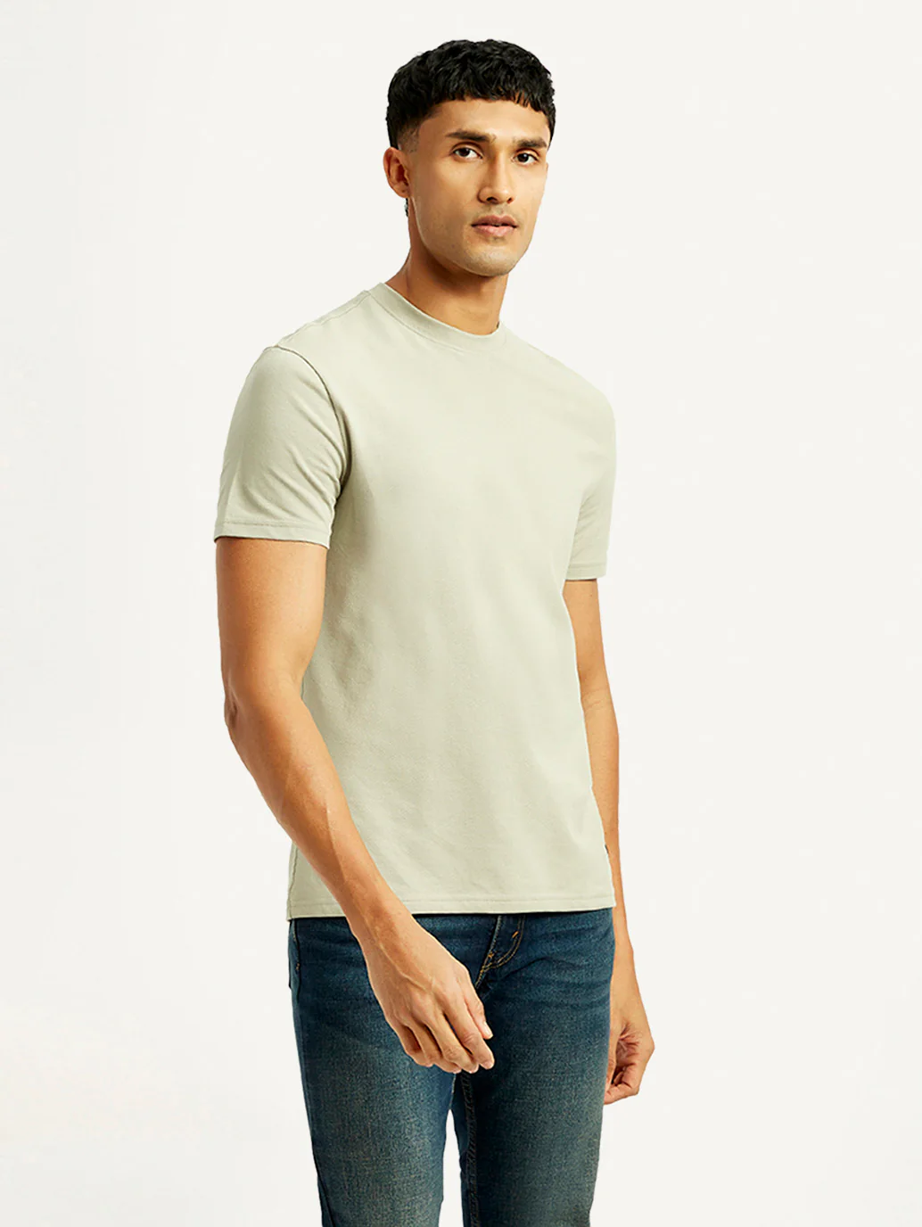 Men's Solid Slim Fit T-shirt - Image 4