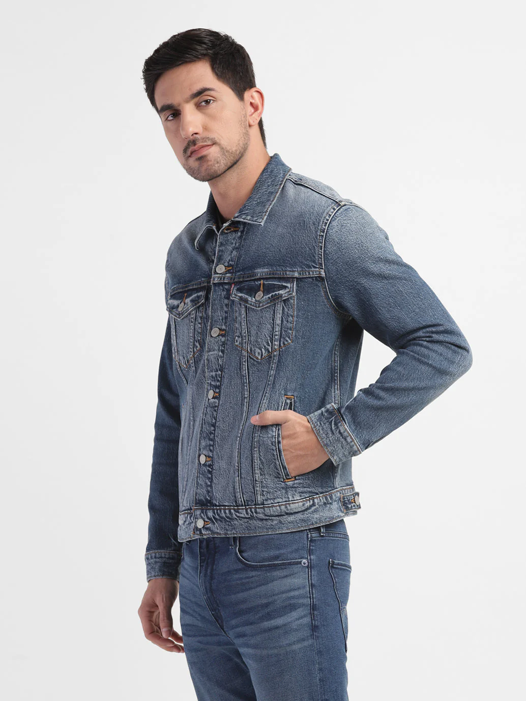 Men's Solid Spread Collar Denim Jacket - Image 4