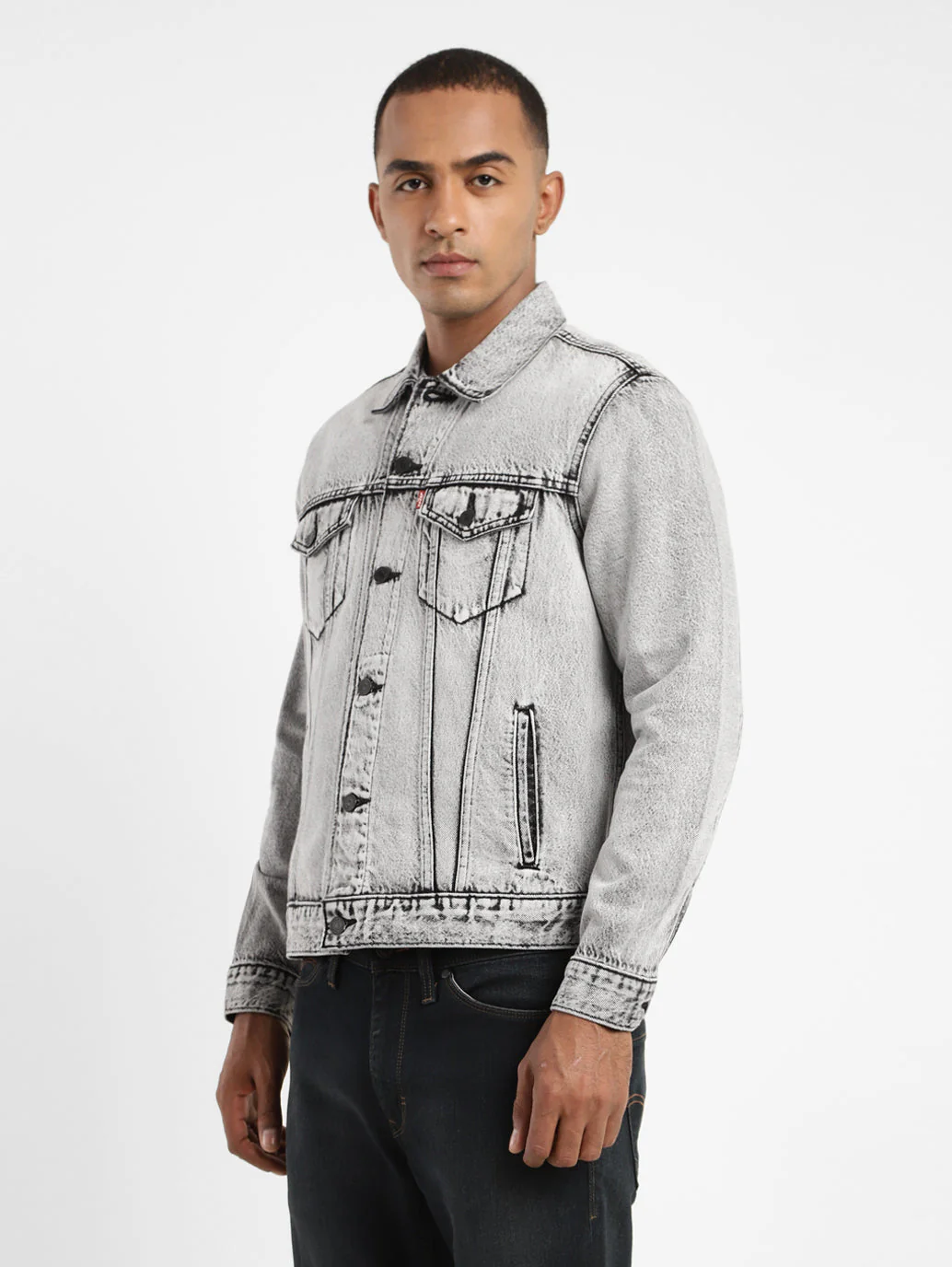 Men's Solid Spread Collar Denim Jacket - Image 4