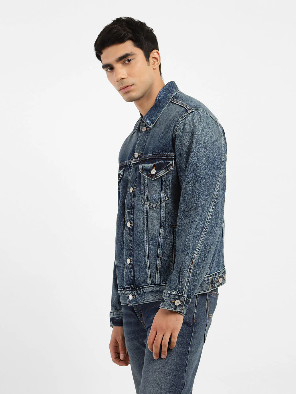 Men's Solid Spread Collar Denim Jacket - Image 4