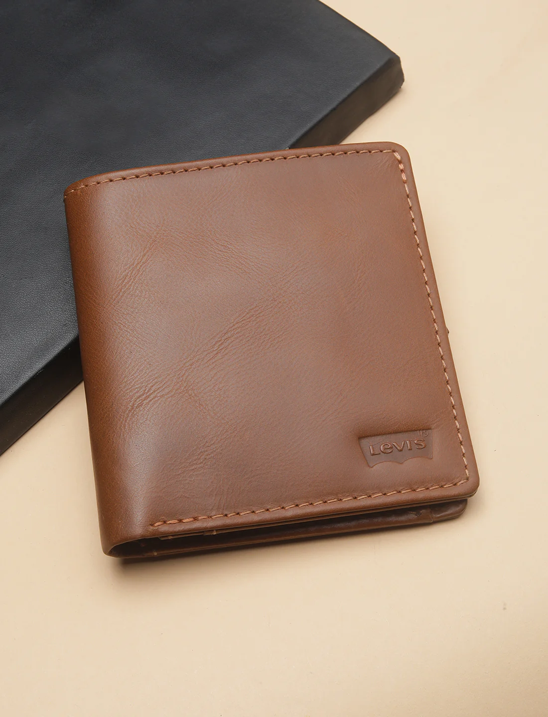 Men's Tan Solid Bi-Fold Wallet - Image 2
