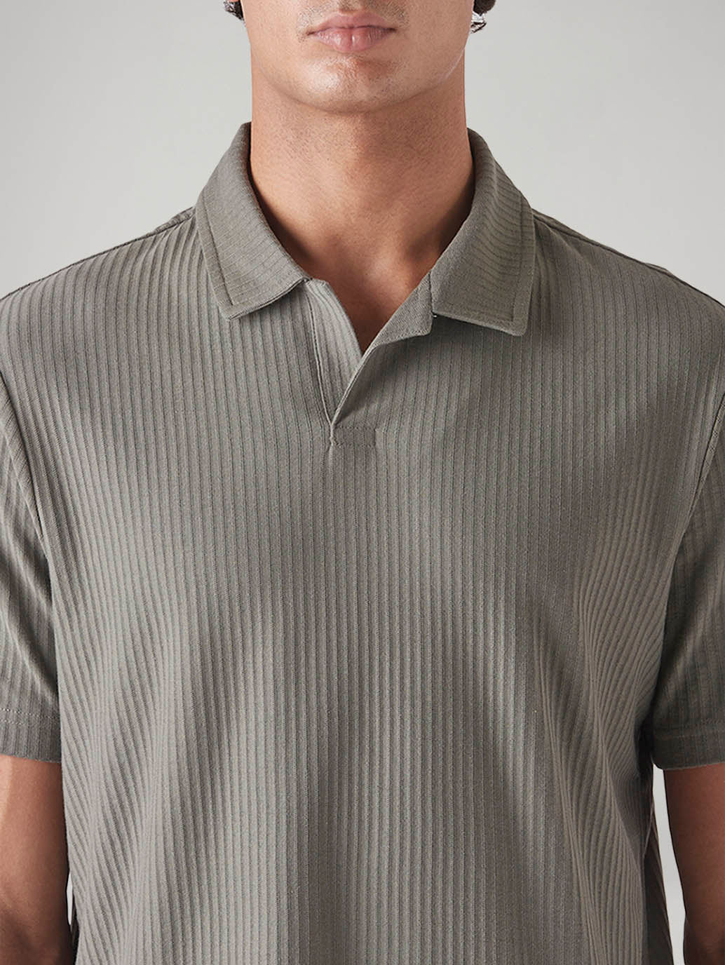 Men's Regular Fit Resort Collar Polo T-Shirt - Image 4