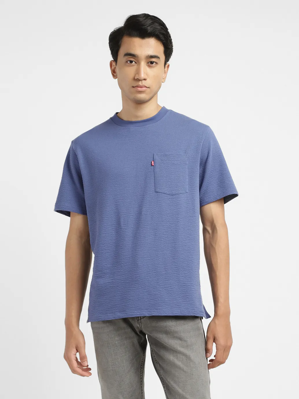 Men's Textured Round Neck T-shirt - Image 2