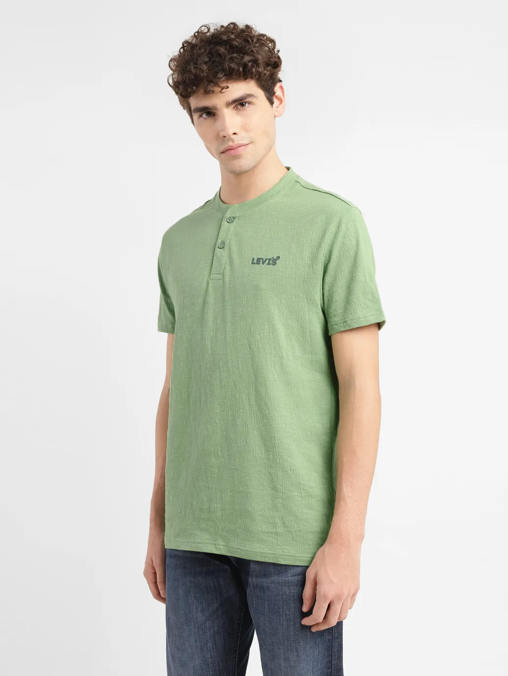 Men's Textured Slim Fit T-shirt - Image 4