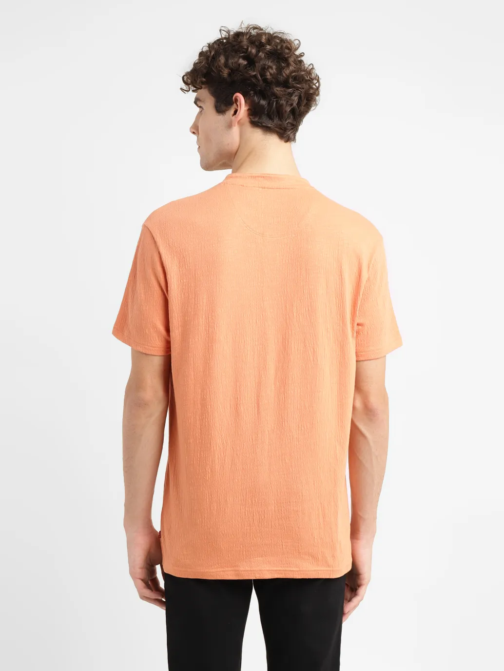 Men's Textured Slim Fit T-shirt - Image 3