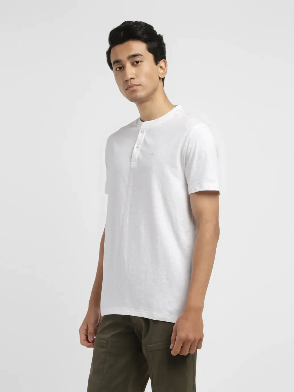 Men's Textured Slim Fit T-shirt - Image 4