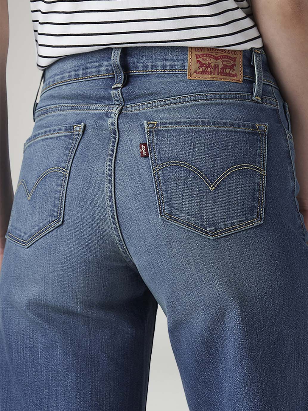 Women's 318 Med Indigo Wide Leg Fit Mid Rise Jeans - Image 6