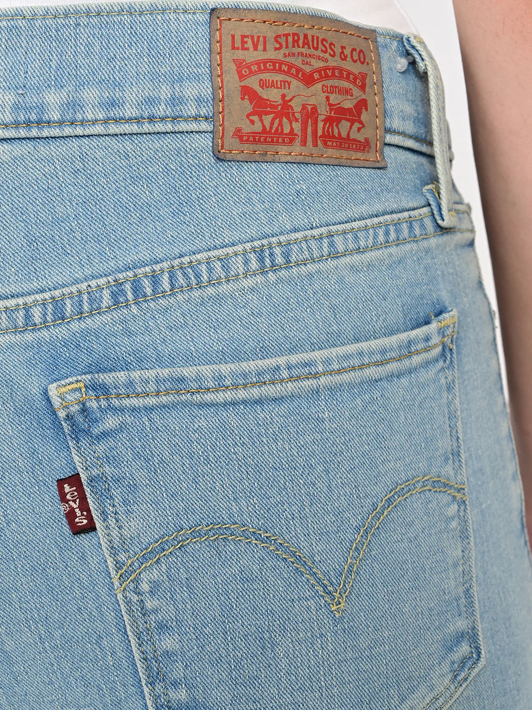 Women's 318 Light Blue Wide Leg Fit Mid Rise Jeans - Image 5