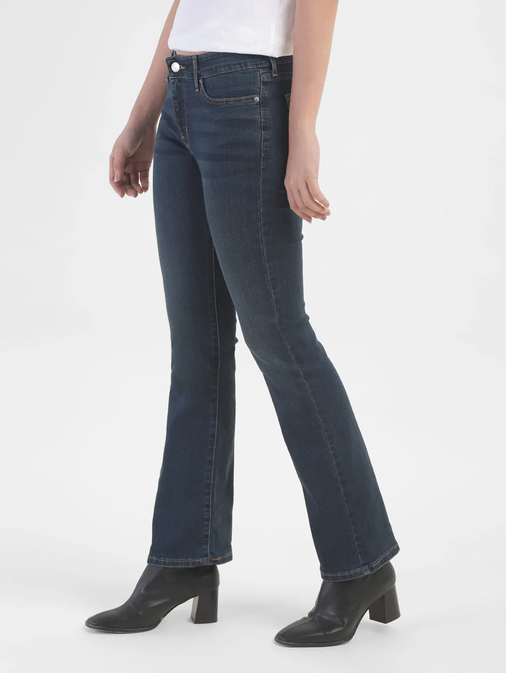 Women's 715 Blue Flared Fit Mid Rise Jeans - Image 4