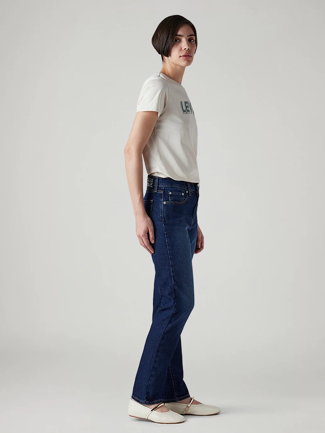 Women's 724 Dark Indigo Slim Straight Fit High Rise Tinted Jeans - Image 7