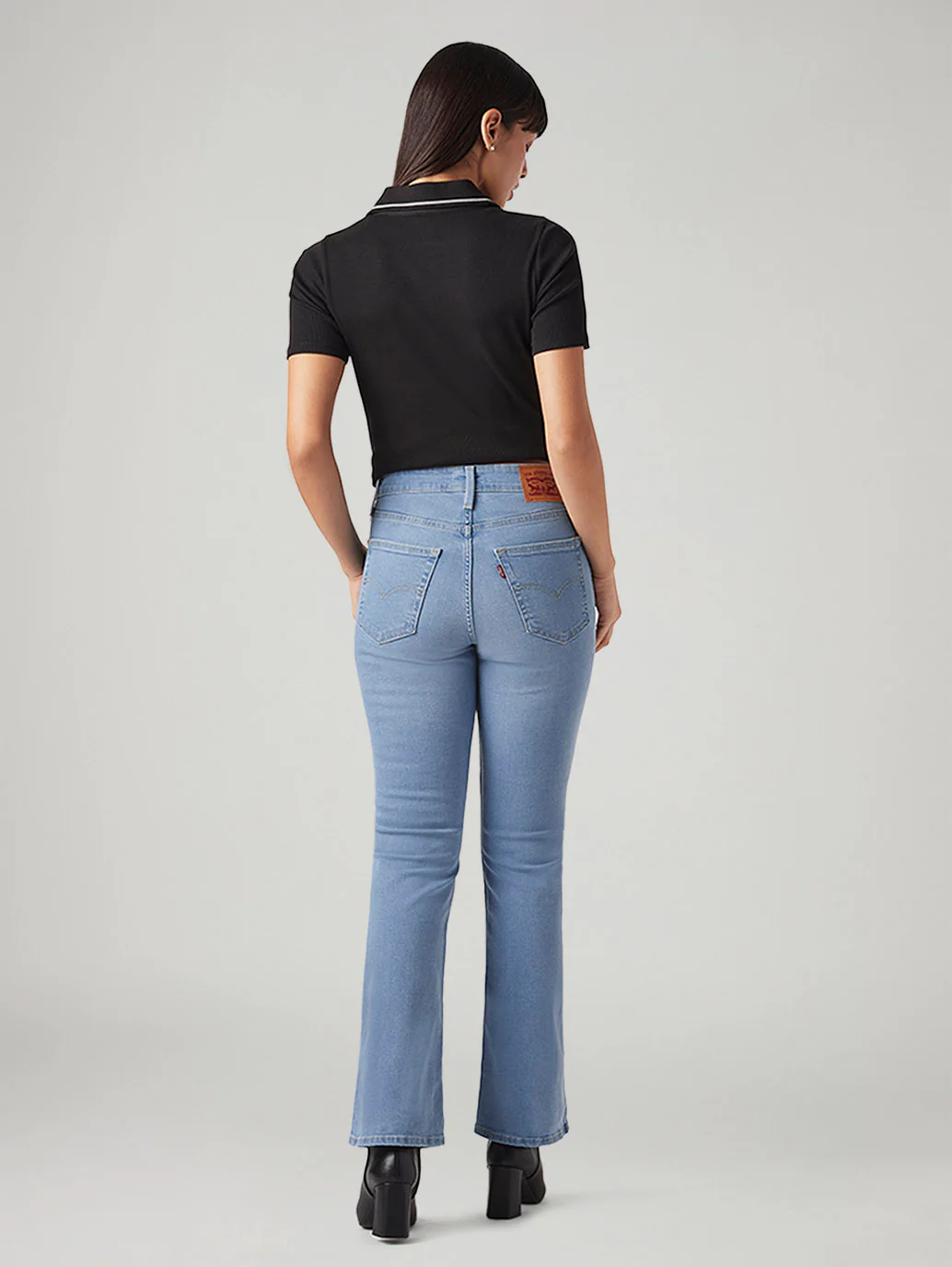 Womens 725 High Rise Flared Fit Cotton Stretch blend Jeans - Image 4