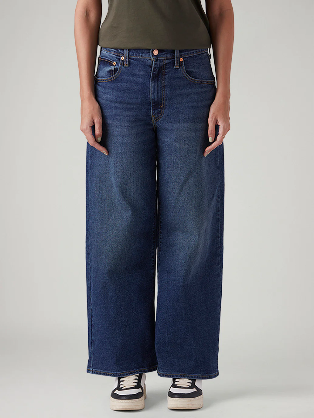 Women's Blue Wide Leg Fit Mid Rise Cinched Jeans - Image 3