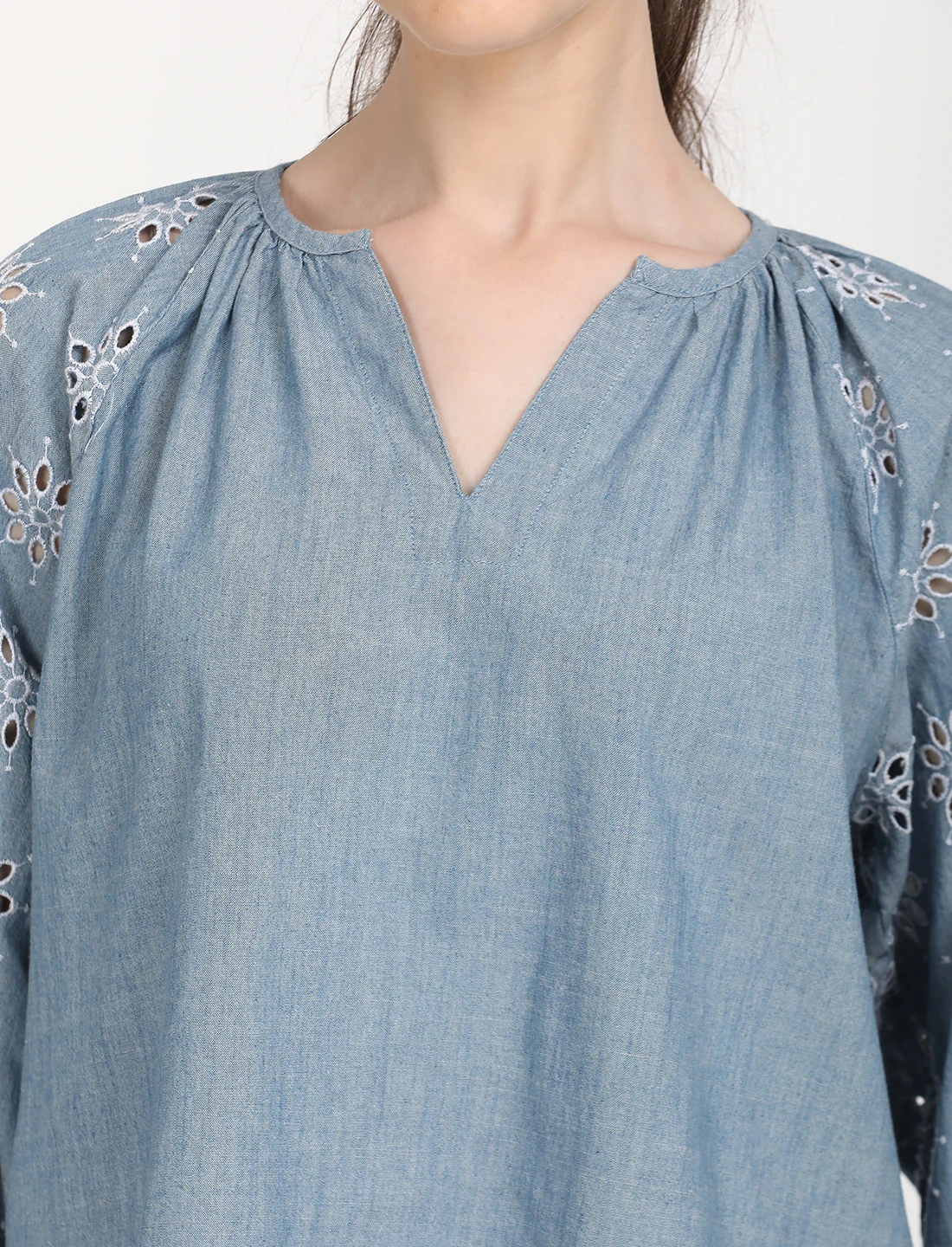 Women's Floral Print Blue Peasant Top - Image 4