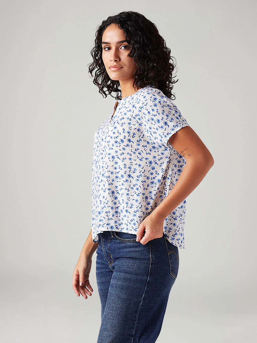 Women's Floral Regular Fit Top - Image 5