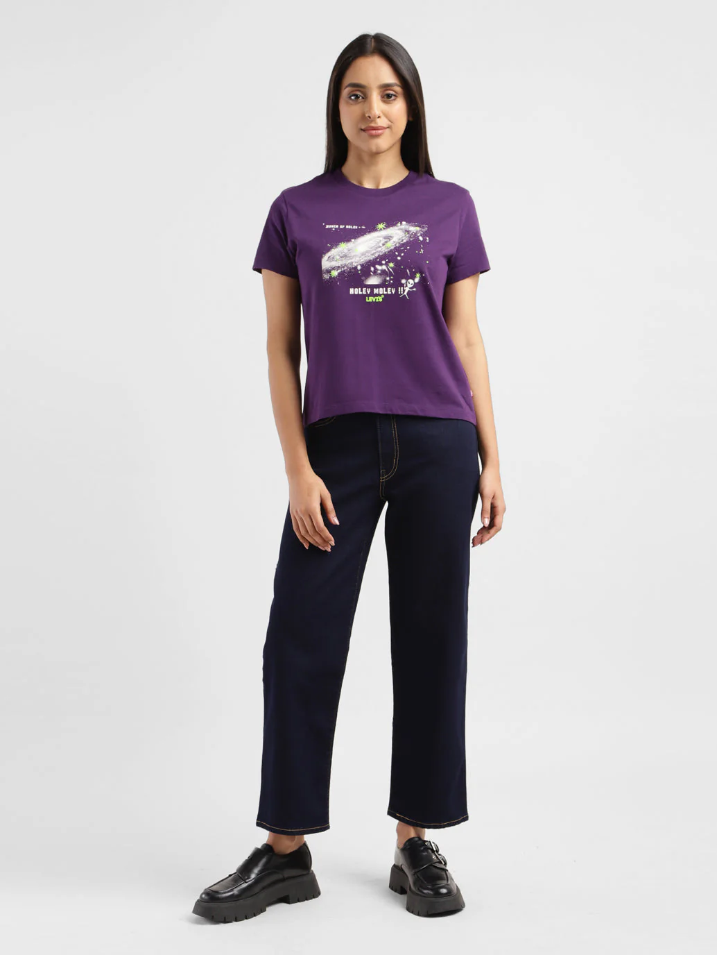 Women's Graphic Print Crew Neck T-Shirt - Image 5