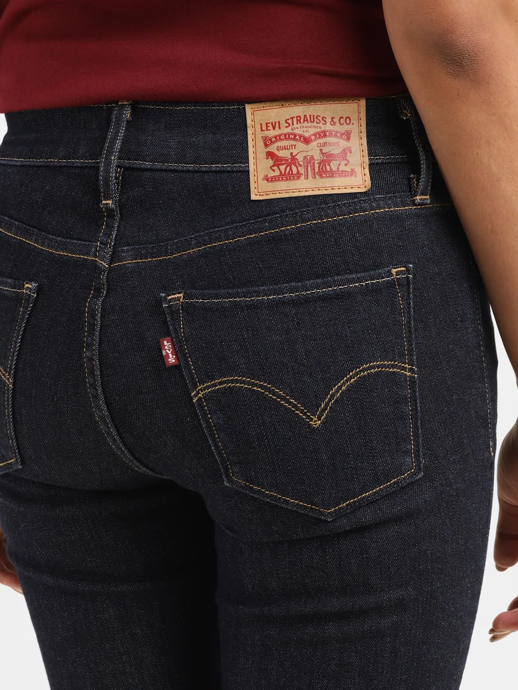 Women's 724 Navy Blue Slim Straight Fit High Rise Jeans - Image 7