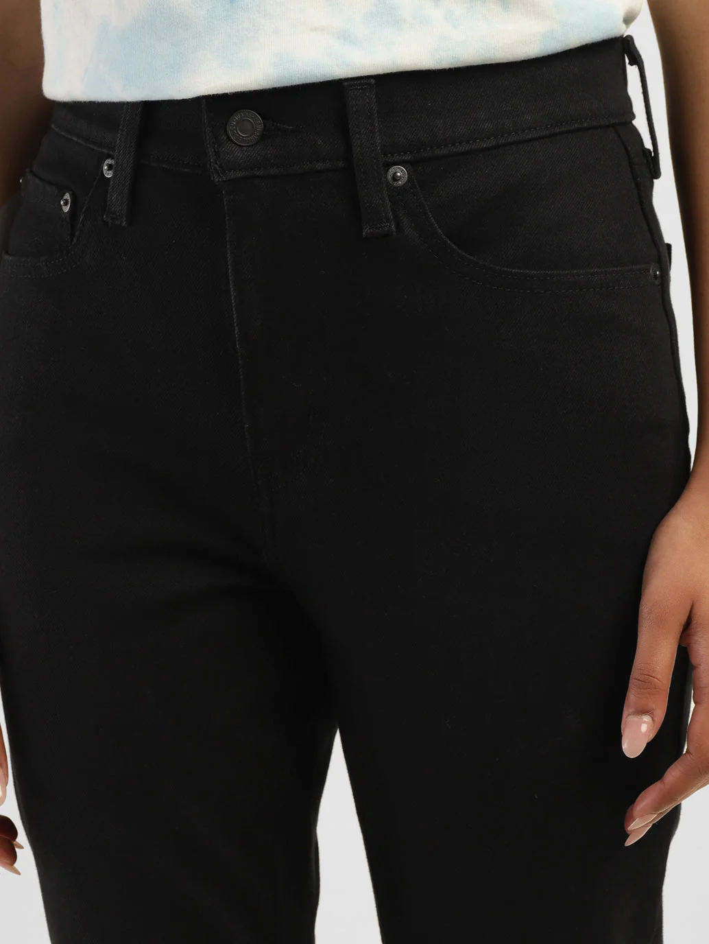 Women's 724 Black Slim Straight Fit High Rise Jeans - Image 6